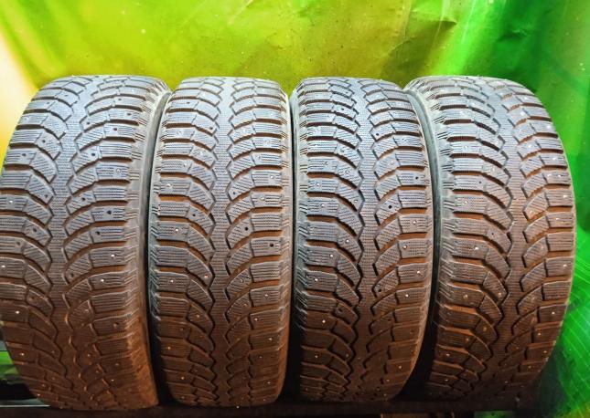 Bridgestone Blizzak Spike-01 225/60 R17