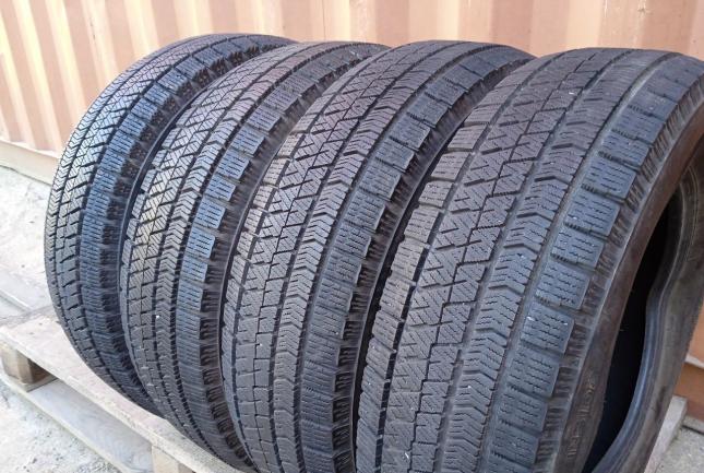 Bridgestone Blizzak VRX2 185/65 R15