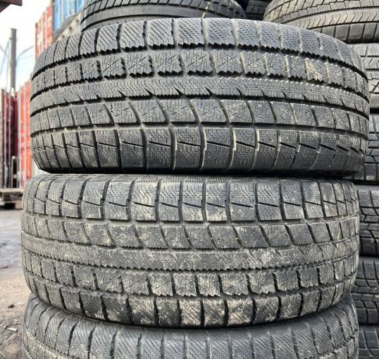 Toyo Winter Tranpath MK3 215/55 R18