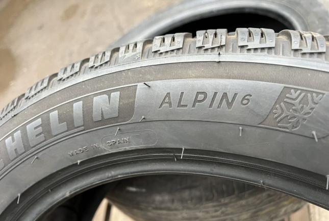 Michelin Alpin 6 225/50 R17