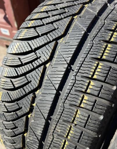 Michelin Pilot Alpin 4 235/35 R19