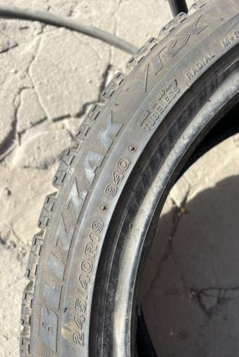 Bridgestone Blizzak VRX 245/40 R19