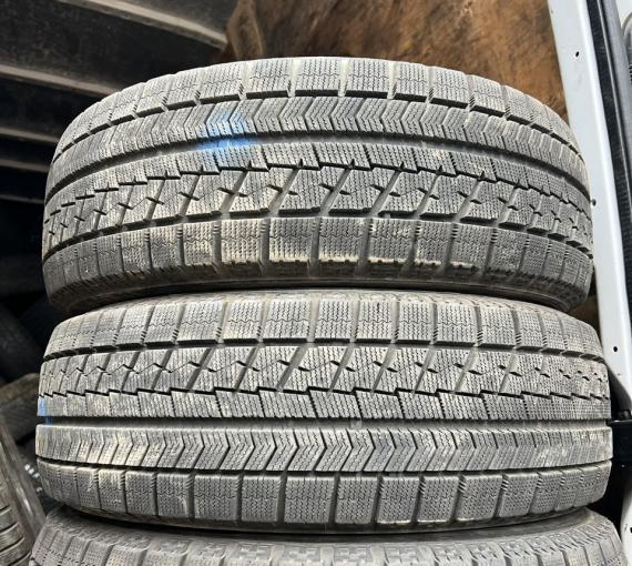 Bridgestone Blizzak VRX 215/65 R16