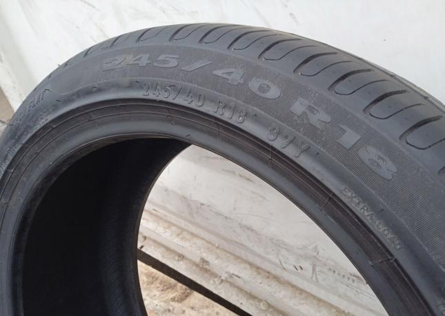 Pirelli Cinturato P7 245/40 R18