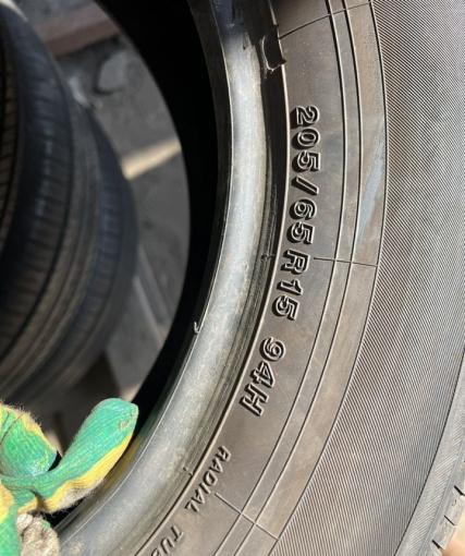 Yokohama Advan dB V552 205/65 R15