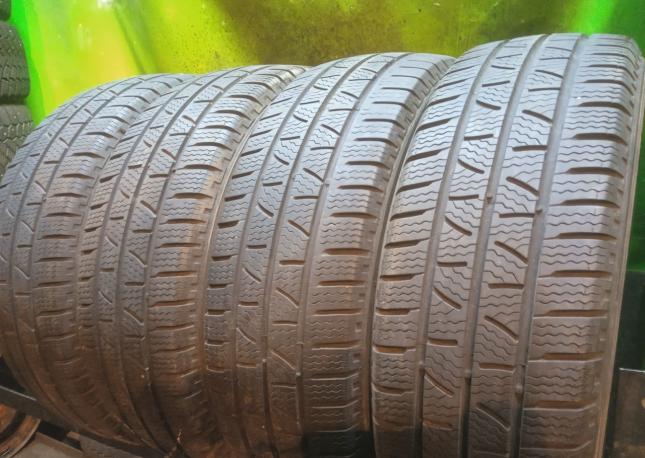 Pirelli Carrier Winter 215/65 R16C