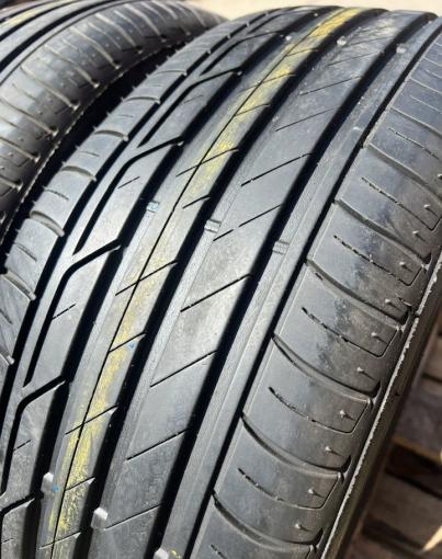 Bridgestone Turanza T001 215/60 R16