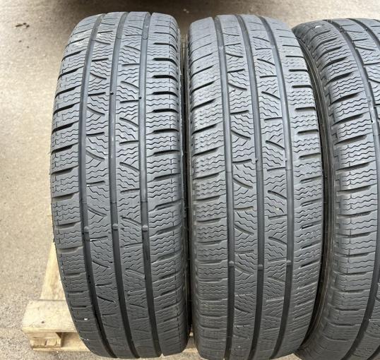 Pirelli Carrier Winter 205/75 R16C