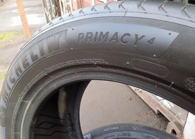 Michelin Primacy 4 235/50 R18