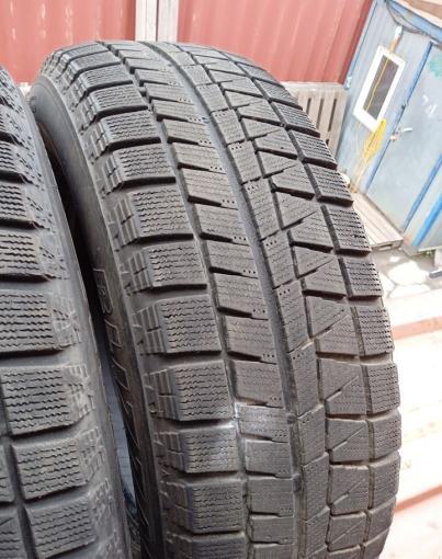 Bridgestone Blizzak Revo GZ 215/65 R16