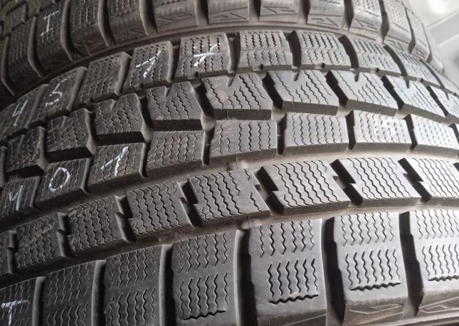 Dunlop Winter Maxx WM01 215/45 R17