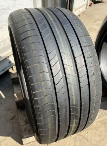 Pirelli P Zero PZ4 315/35 R22