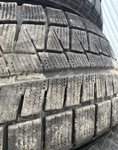 Bridgestone Blizzak Revo GZ 215/65 R16