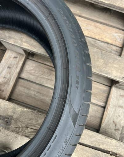 Pirelli P Zero PZ4 245/40 R19