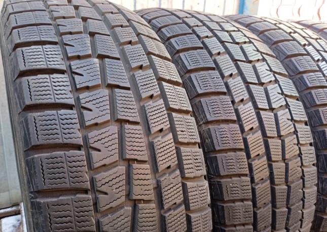 Dunlop Winter Maxx WM01 215/60 R16