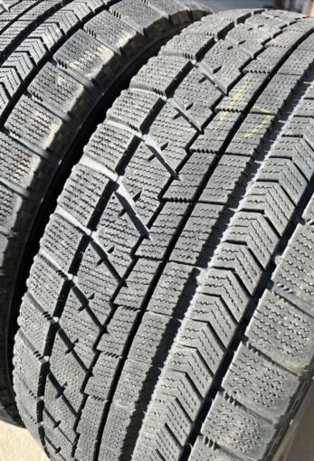 Bridgestone Blizzak VRX 245/45 R17