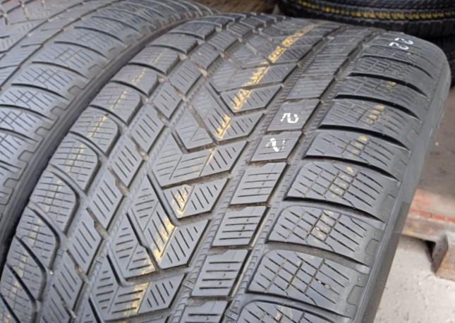 Pirelli Scorpion Winter 325/35 R22