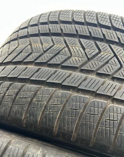 Pirelli Scorpion Winter 325/35 R22