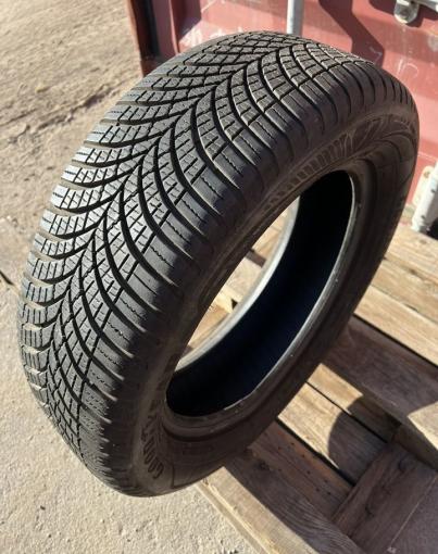 Goodyear Vector 4Seasons Gen-3 205/60 R16