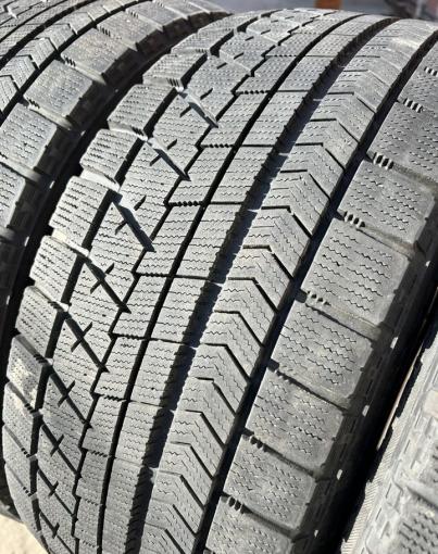 Bridgestone Blizzak VRX 245/45 R17