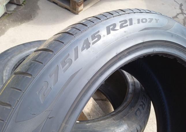 Pirelli P Zero PZ4 275/45 R21