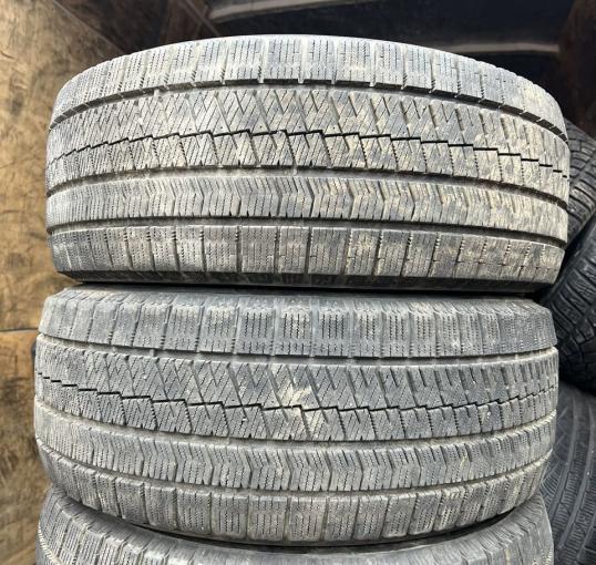 Bridgestone Blizzak VRX2 215/65 R16