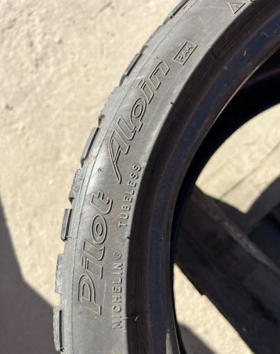 Michelin Pilot Alpin 4 235/35 R19