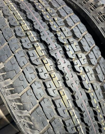 Bridgestone Dueler H/T 840 275/65 R17