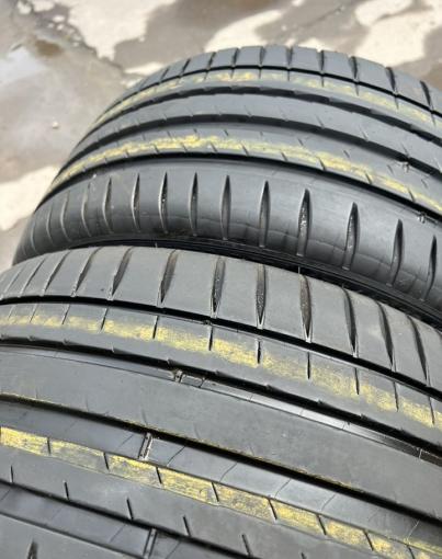 Michelin Pilot Sport 4 235/40 R18