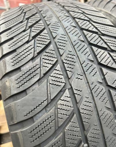 Bridgestone Blizzak LM-001 225/50 R17