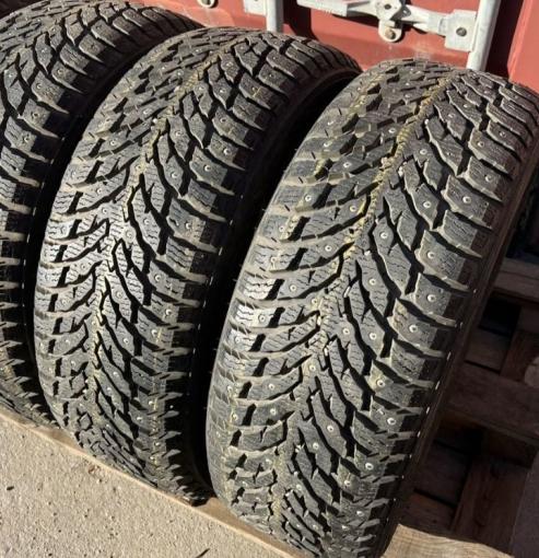 Nokian Tyres Hakkapeliitta 9 225/55 R17