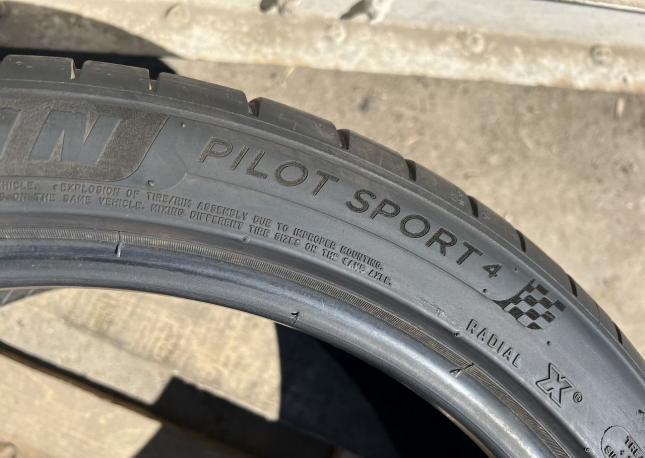 Michelin Pilot Sport 4 275/35 R19