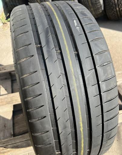 Michelin Pilot Sport 4 S 275/40 R22