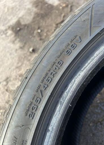 Goodyear UltraGrip Performance+ 235/45 R18