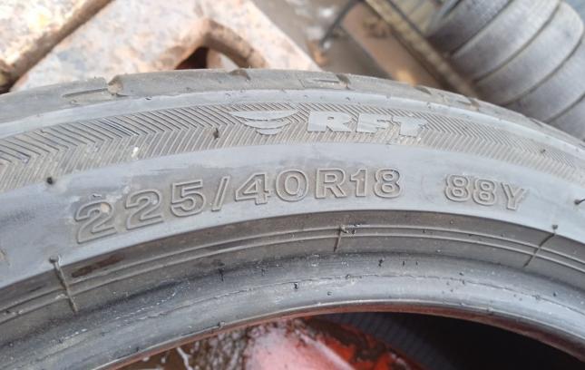 Bridgestone Potenza S001 225/40 R18