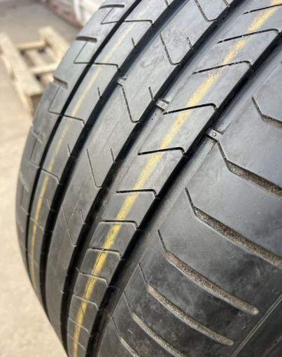 Pirelli P Zero PZ4 275/30 R21