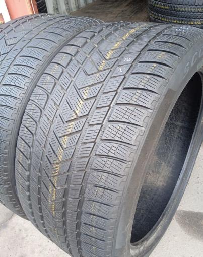 Pirelli Scorpion Winter 325/35 R22