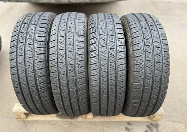 Pirelli Carrier Winter 205/75 R16C