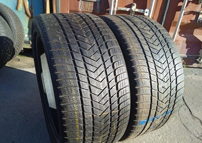 Pirelli Scorpion Winter 325/35 R22