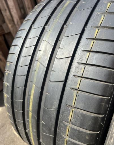 Pirelli P Zero PZ4 315/30 R22