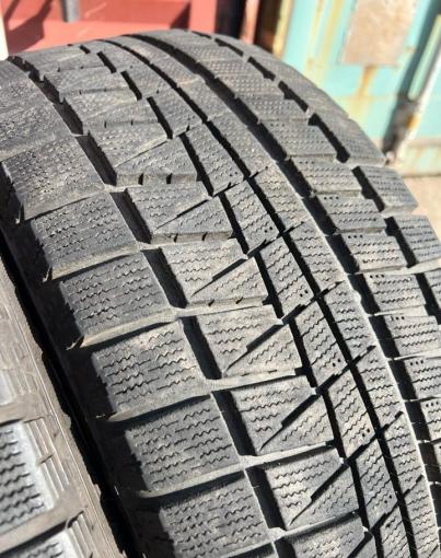 Bridgestone Blizzak Revo GZ 225/55 R16