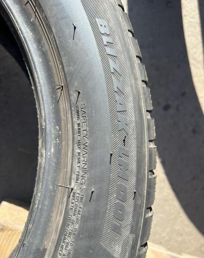 Bridgestone Blizzak LM-001 235/50 R19