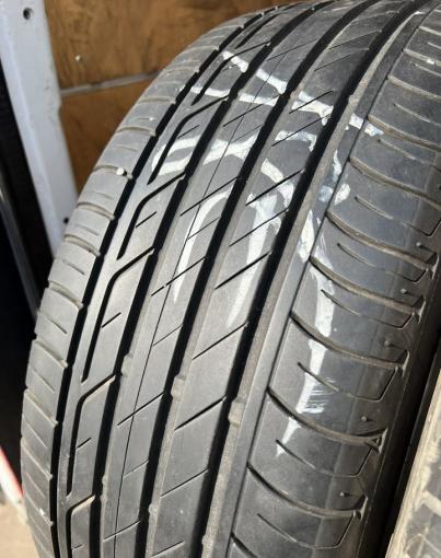 Bridgestone Turanza T001 215/55 R17