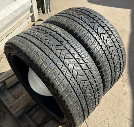 Pirelli Scorpion Winter 295/35 R21