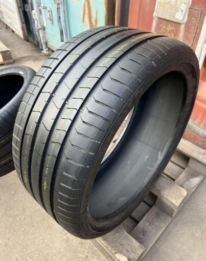 Pirelli P Zero PZ4 275/30 R21