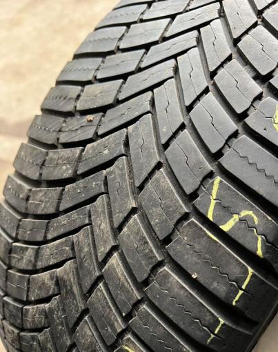 Bridgestone Weather Control A005 Evo 215/55 R17