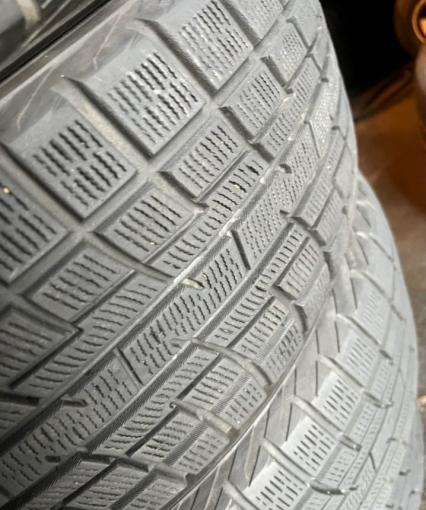 Yokohama Ice Guard IG30 215/60 R16
