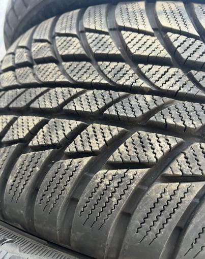 Bridgestone Blizzak LM-001 225/50 R17