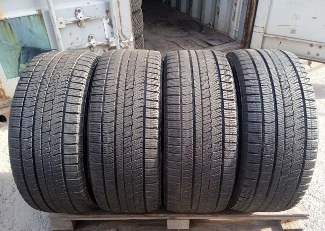 Bridgestone Blizzak VRX2 245/50 R18