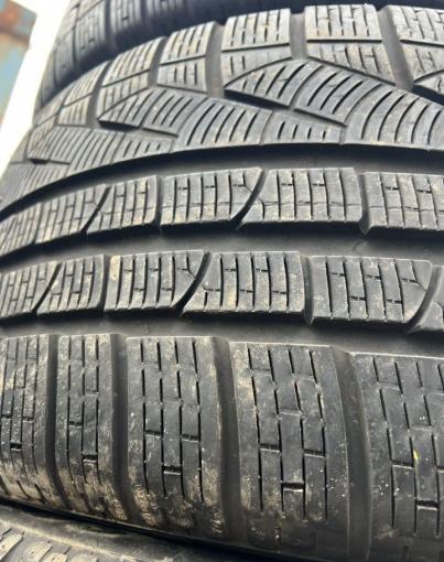 Pirelli Winter Sottozero 240 Serie II 255/40 R18